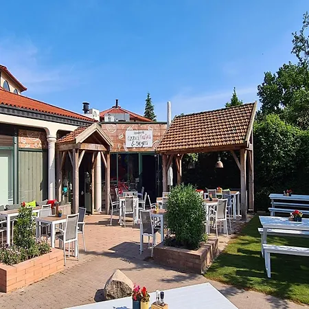 Restyled With 5 Bathrooms, Located In A Area Arcen