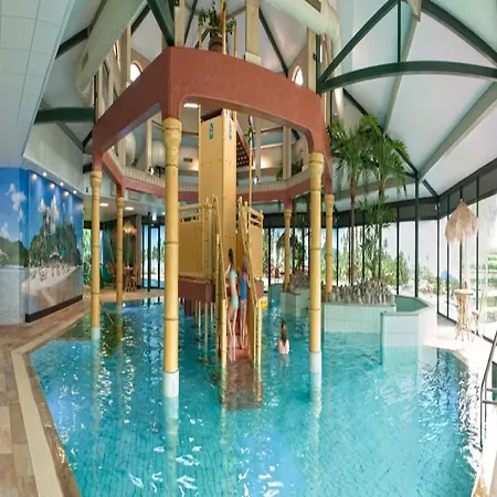 Restyled With 5 Bathrooms, Located In A Area Villa *